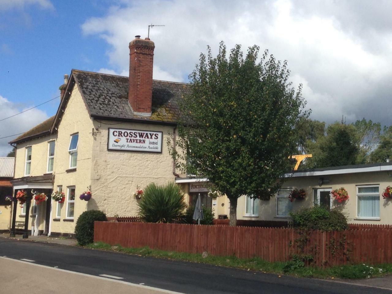 Crossways Tavern 埃克塞特 外观 照片